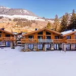 Chalet Fiif Pinzgau Wald im Pinzgau