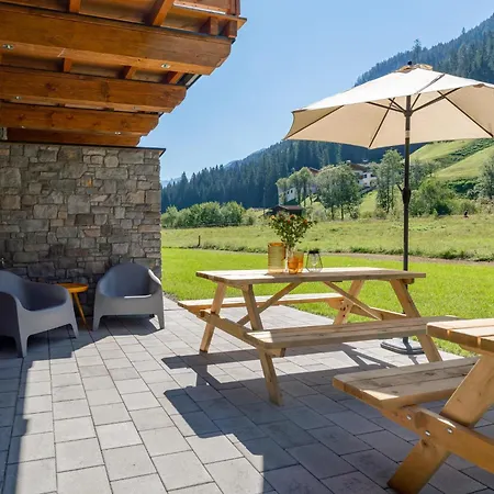 Fiif Pinzgau Chalet Wald im Pinzgau