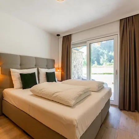 Chalet Fiif Pinzgau Wald im Pinzgau