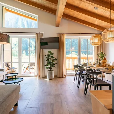 Chalet Fiif Pinzgau